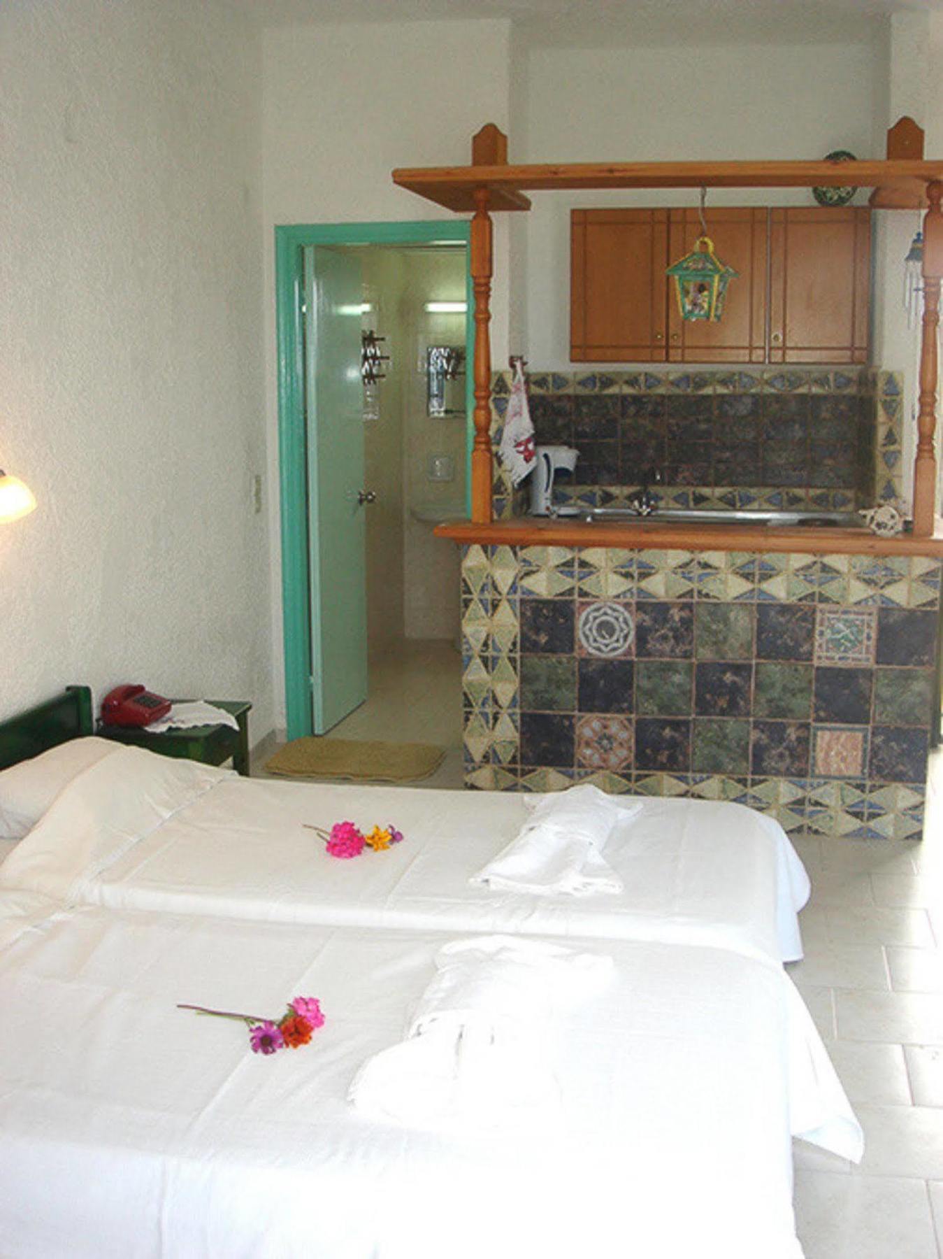 Finiki View Hotel Apartments Экстерьер фото